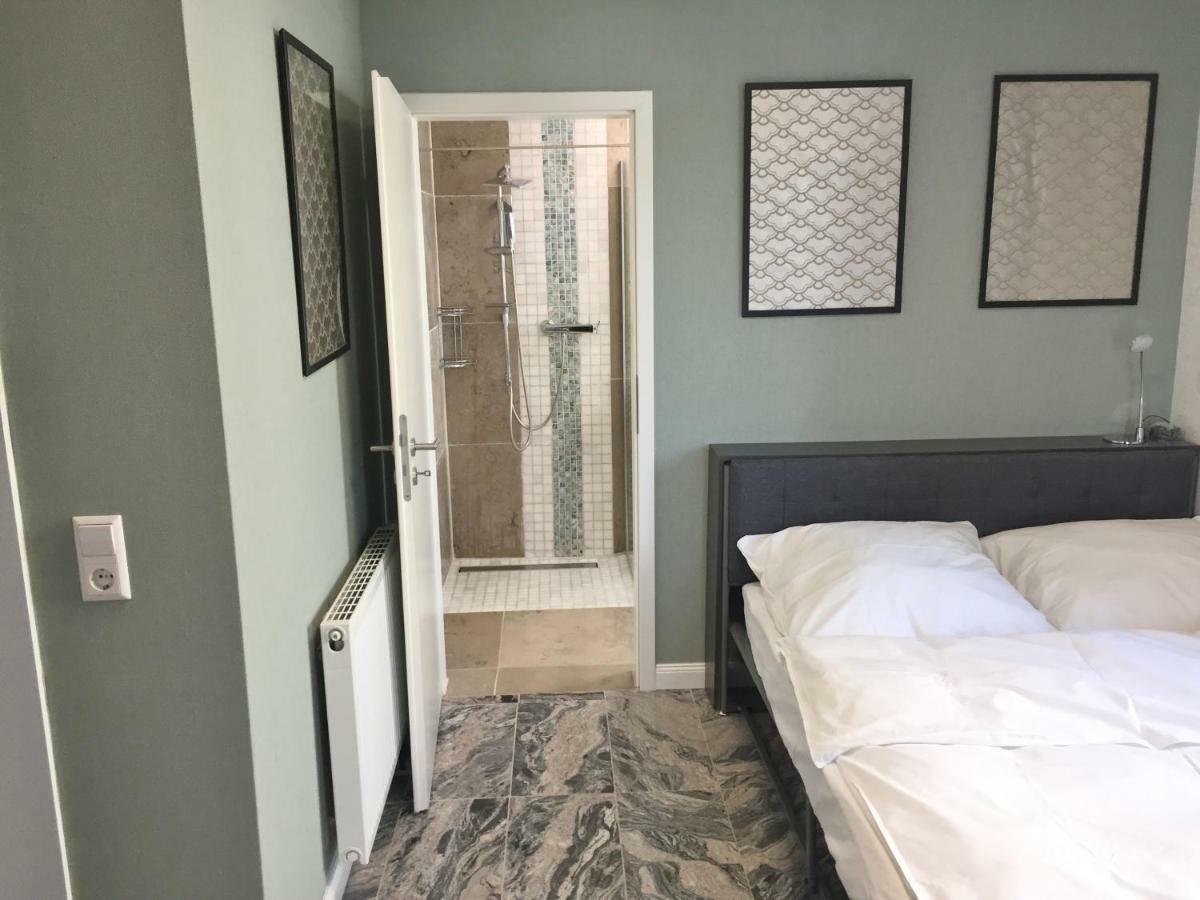 Neues Zimmerapartment Mit Bad Neckarwestheim 외부 사진