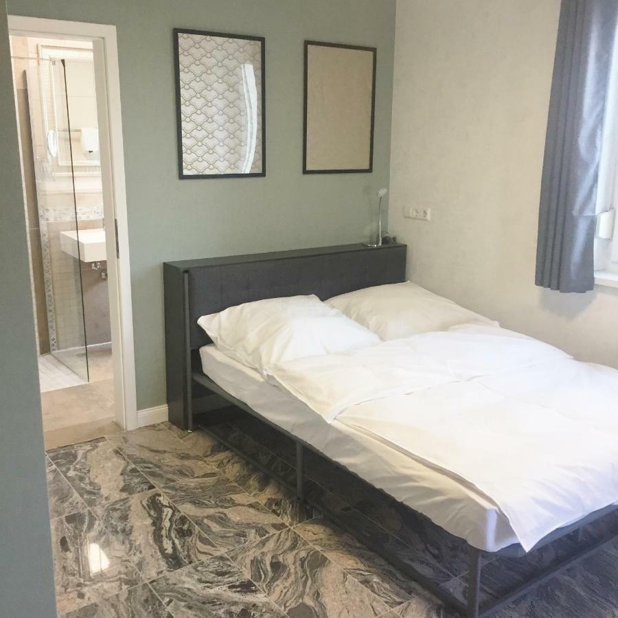 Neues Zimmerapartment Mit Bad Neckarwestheim 외부 사진